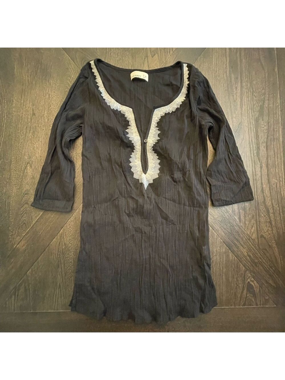 Old Navy Black and Silver Coverup Size Medium